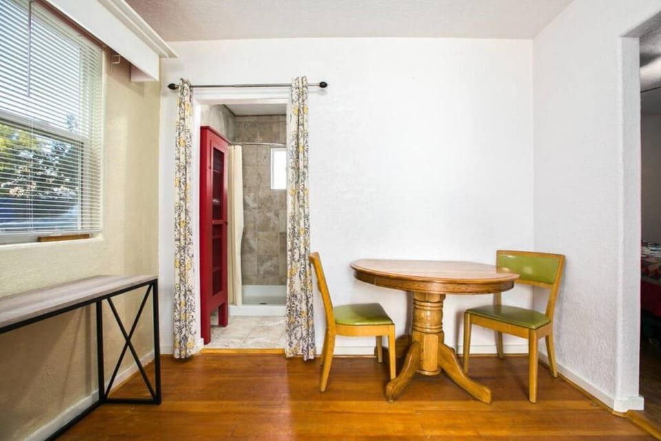 Bo360 Bungalow with Hot Tub and Sauna House in Billings