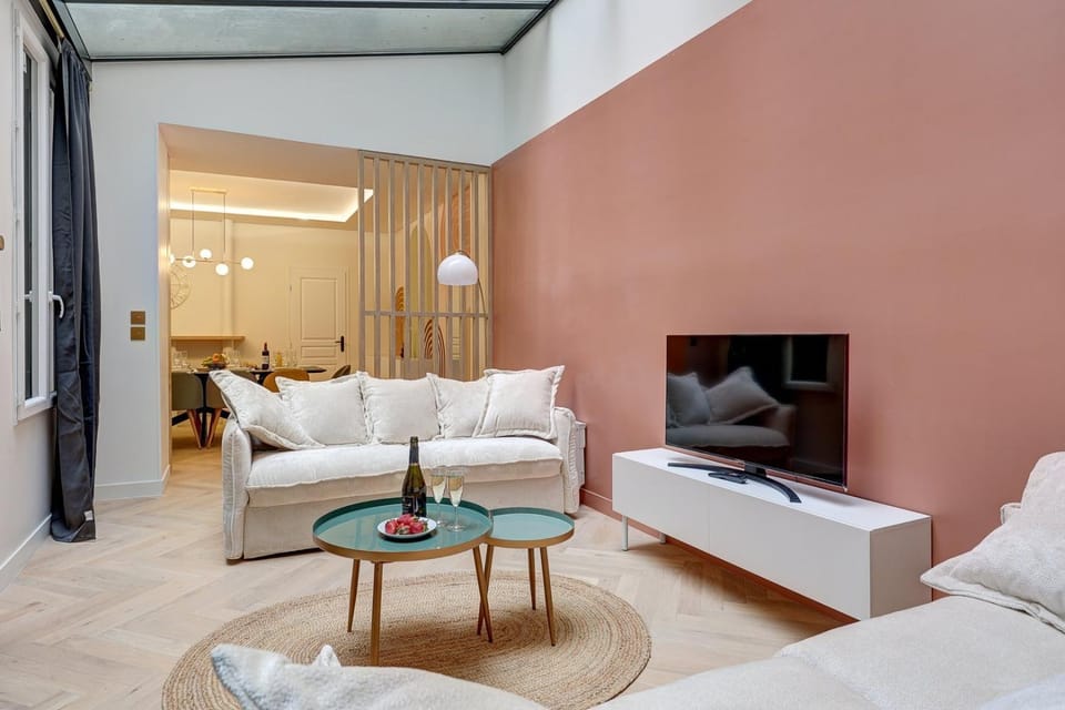 TV and multimedia, Living room, Seating area