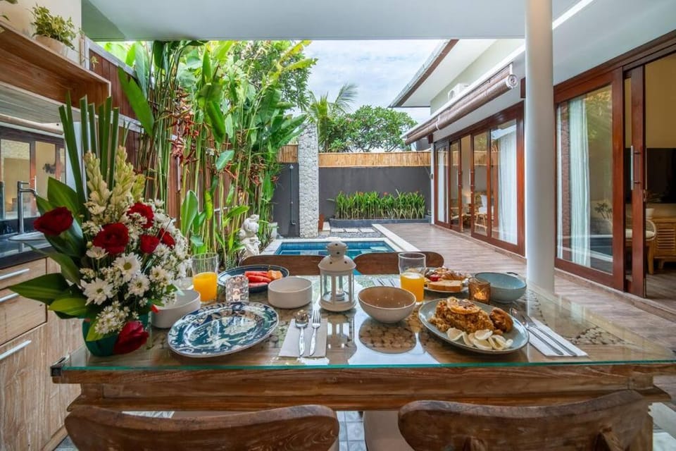 Arts Cherry Villa Satu Two-Bedroom with Private Pool Kuta Villa in North Kuta