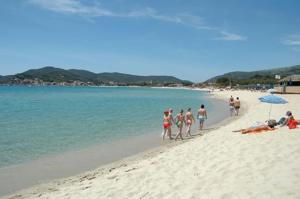 Beach, Area and facilities