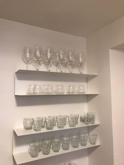 Large Taverna 2BR 2BA Steps to Lift Full Kitchen House in Courmayeur