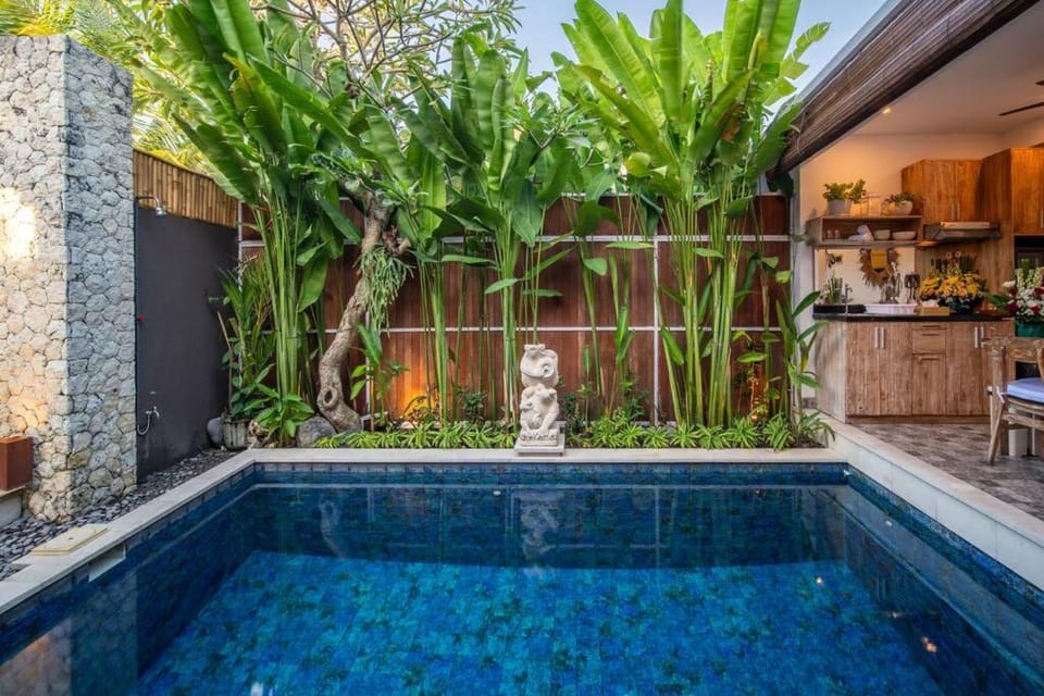 Arts Cherry Villa Dua Two-Bedroom with Private Pool Kuta Villa in North Kuta