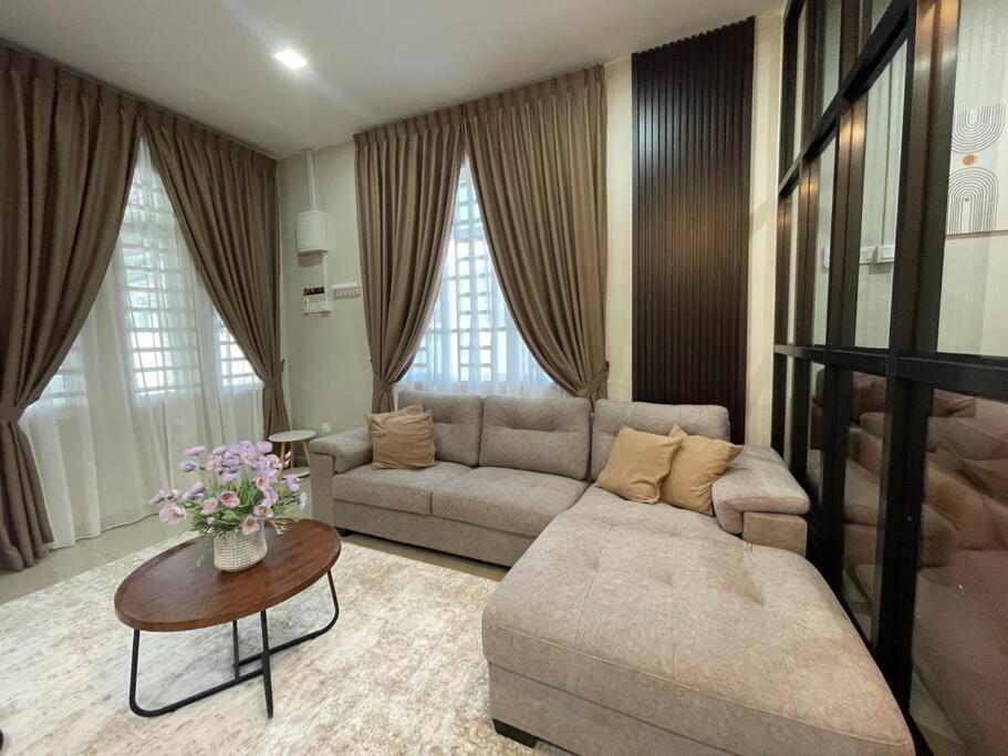 Rossini Homestay House in Johor