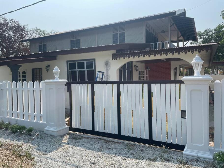 Rossini Homestay House in Johor