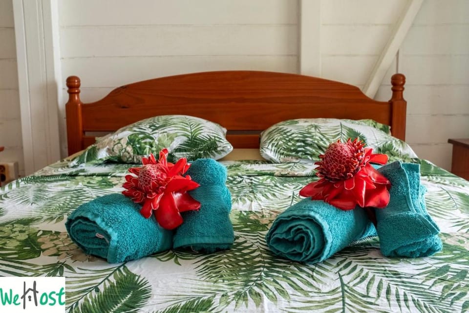 Rose de Porcelaine - Charming Creole house Bed and Breakfast in Sainte-Luce