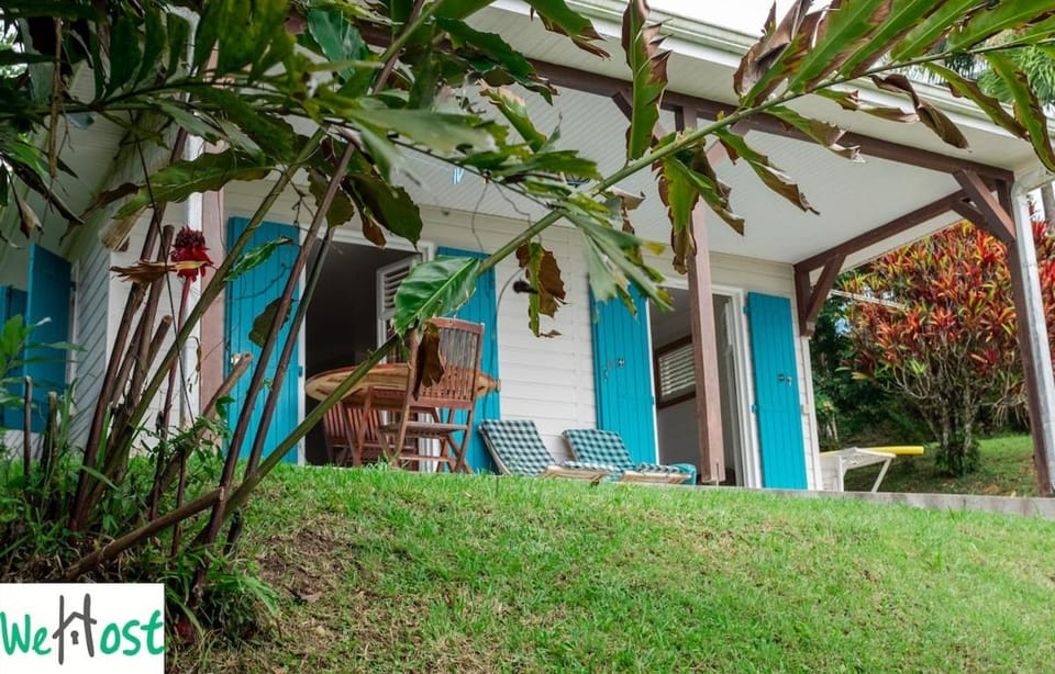 Rose de Porcelaine - Charming Creole house Bed and Breakfast in Sainte-Luce
