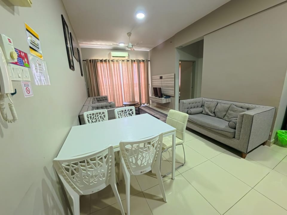 AZH Kiara D Riva Kota Bharu Apartment in Malaysia
