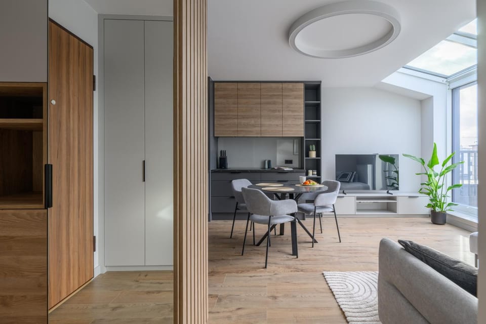 TV and multimedia, View (from property/room), Kitchen or kitchenette, Living room, Seating area