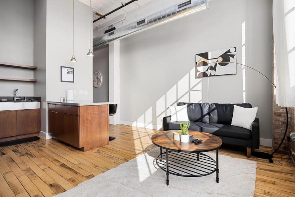 Chic Loft in Peoria Warehouse District Apartment in East Peoria
