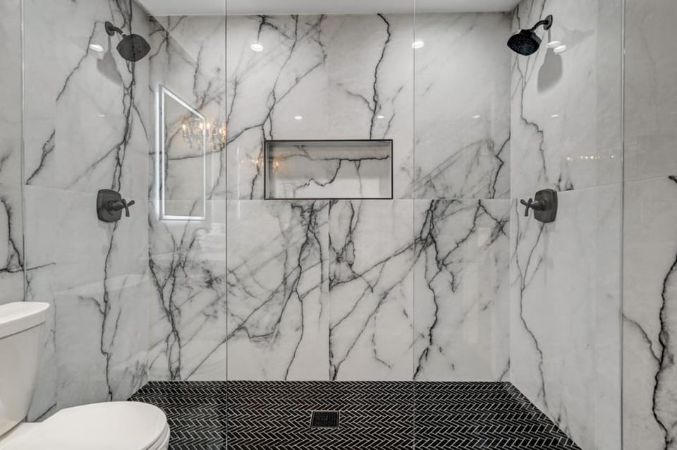 NV3408- Close to the Strip, Pool, Putting Green, Spa House in Las Vegas