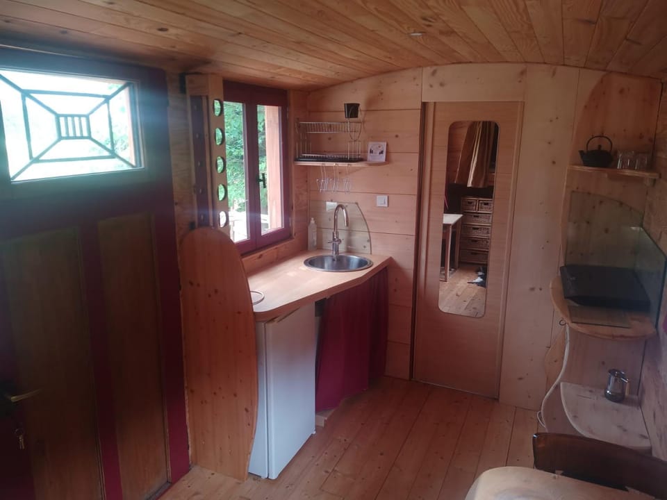 Kitchen or kitchenette, stove