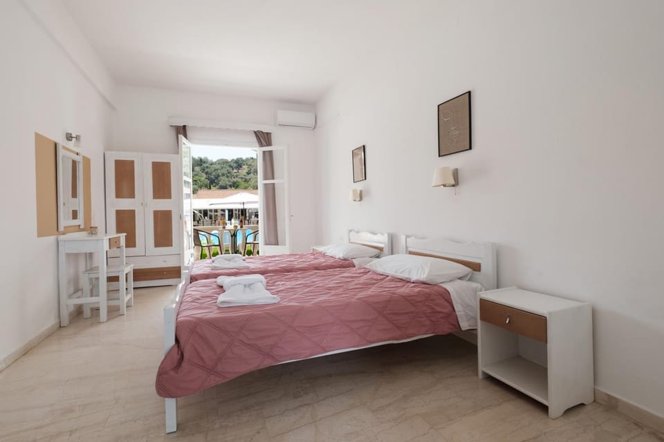 Balcony/Terrace, Photo of the whole room