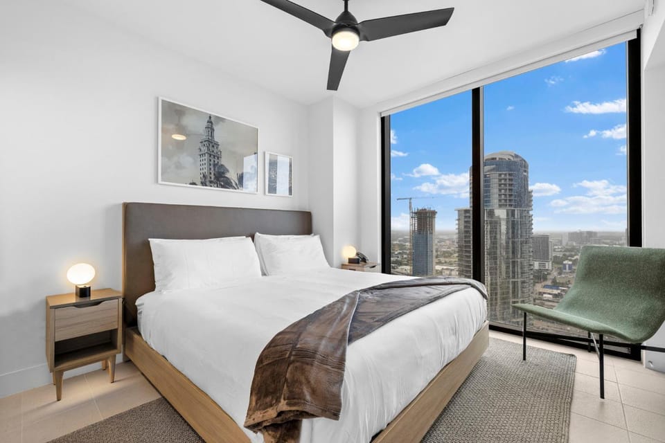 Bed, TV and multimedia, Bedroom, air conditioner
