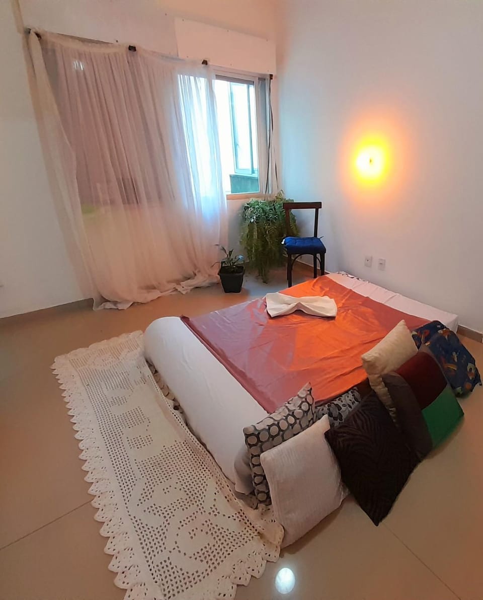 Bed, Internal: Not applicable to any particular room