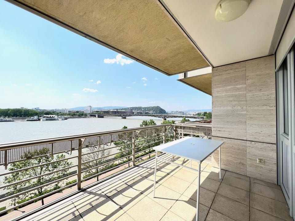 luxury apartment with a beautiful view Danubius Apartment in Budapest