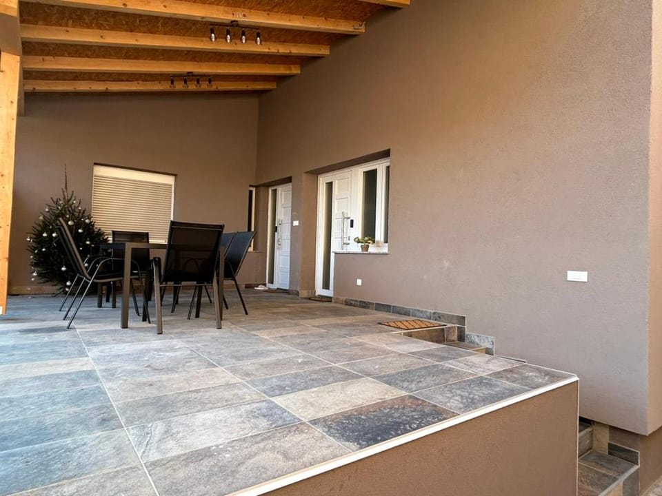 Balcony/Terrace, Balcony/Terrace
