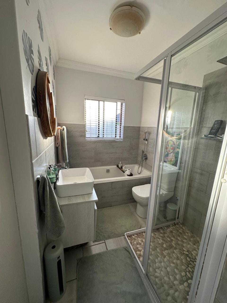 Shower, Toilet, Bath