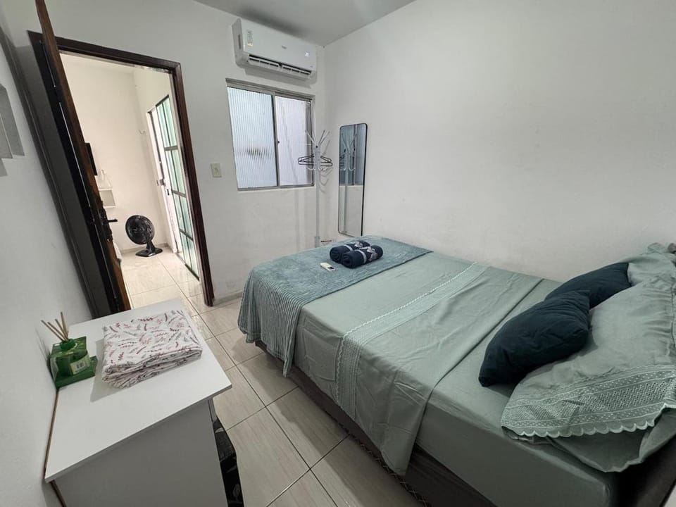 APT-3 Completo com AR Condicionado e Garagem bem Central em Petrolina Apartment in Petrolina