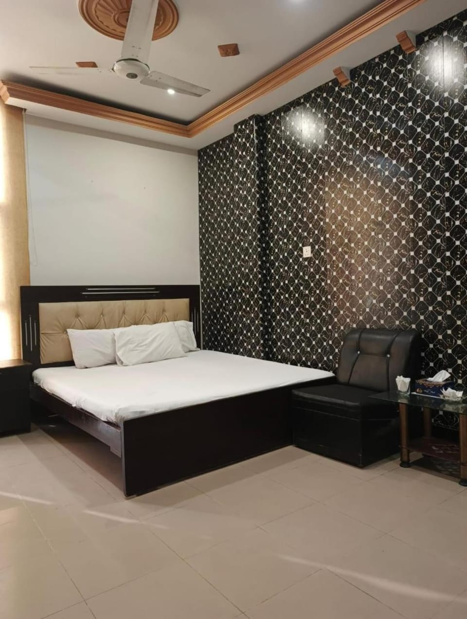 Living room, Photo of the whole room, Seating area, Bedroom