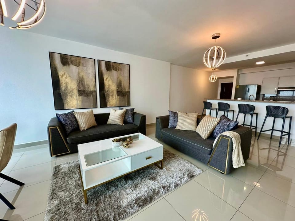 Gold Tower - Bright 3 BDR Apt in Costa del Este Apartment in Panama City, Panama