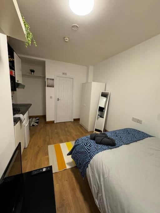 Central Earls Court Studio Flat Apartment in City of Westminster