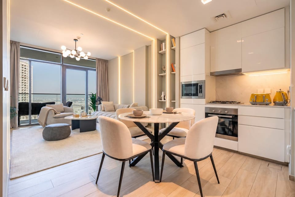 Kitchen or kitchenette, Living room, Dining area, dishwasher, oven, stove, toaster