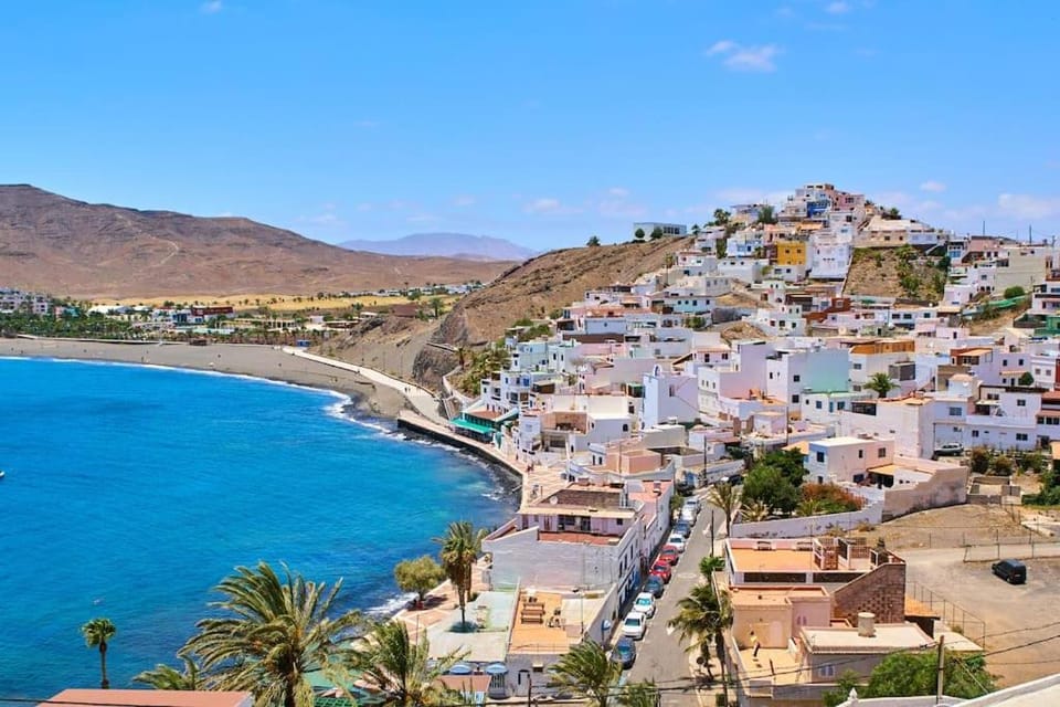 Nearby landmark, Natural landscape, Beach, City view, Mountain view, Location