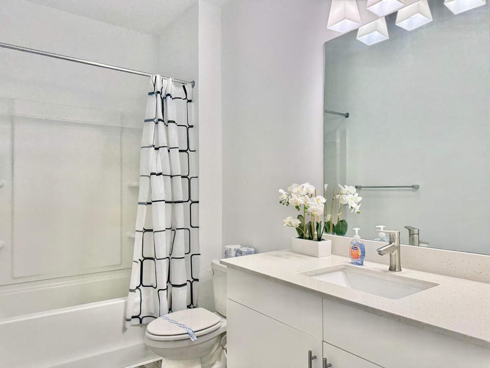 Luxury 1B1B with Balcony Downtown 542Blvd208 Apartment in Atlanta