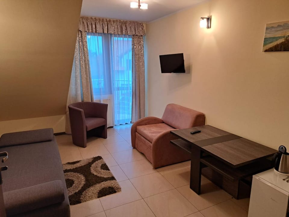 Bed, TV and multimedia