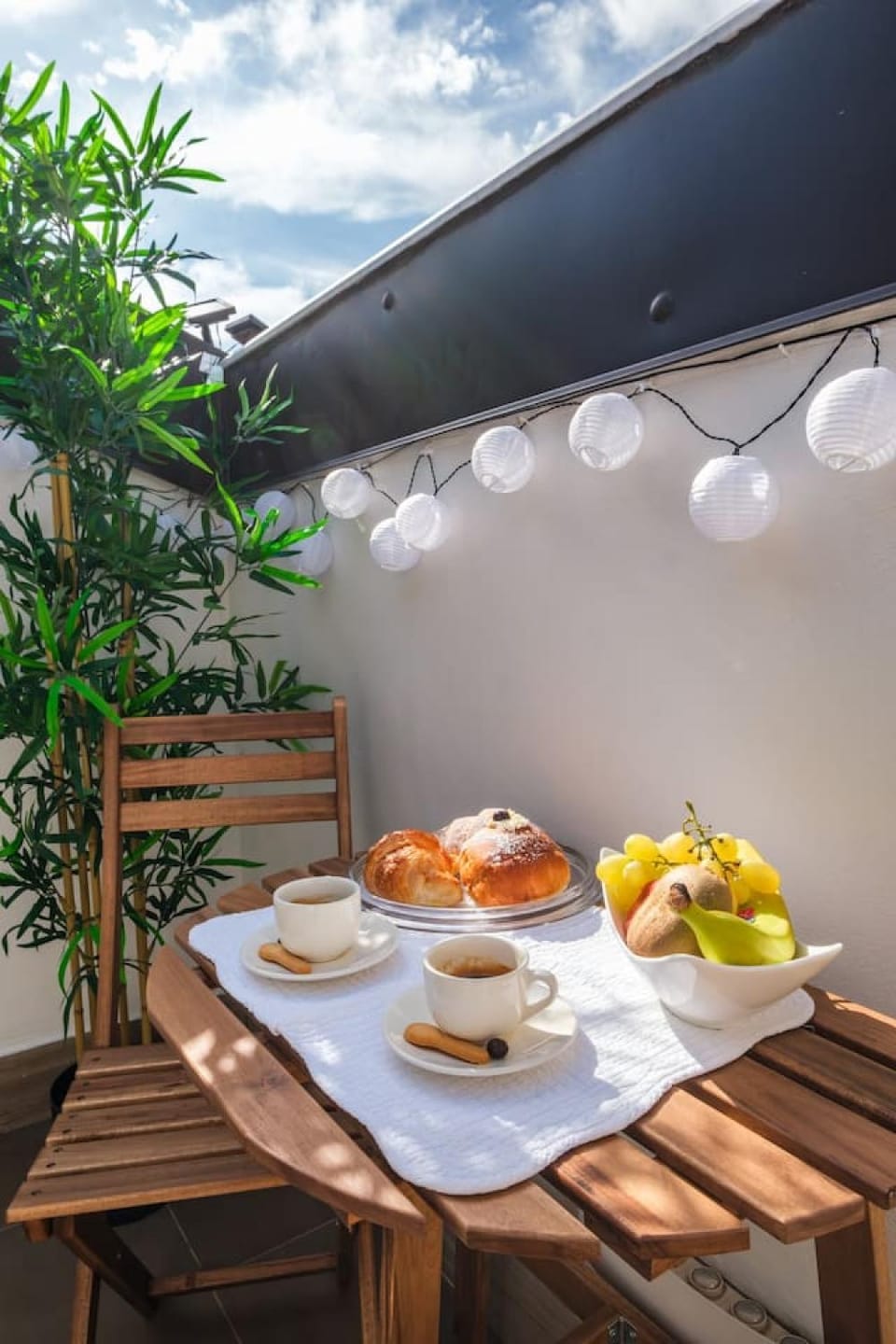 Day, Food and drinks, Dining area, Food, Breakfast, Breakfast, Continental breakfast, Drinks