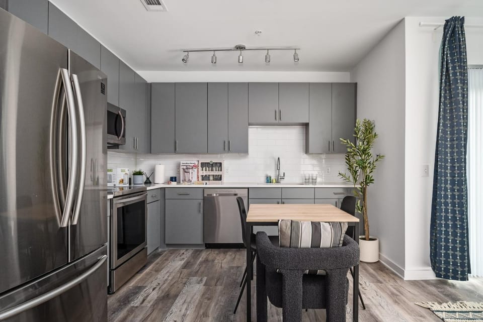 Kitchen or kitchenette, Dining area, dishwasher, oven, stove, toaster