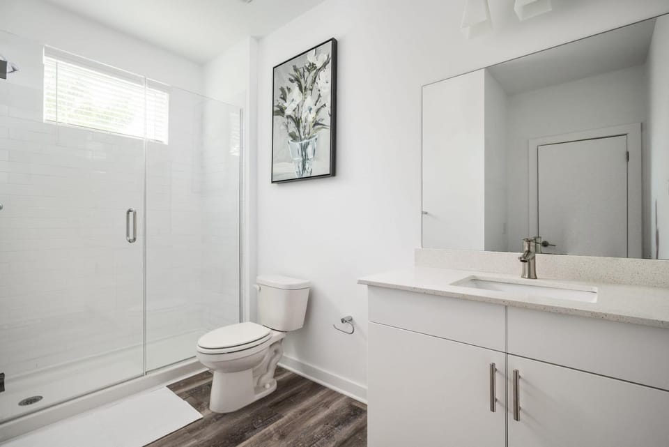 Shower, Toilet, Bathroom