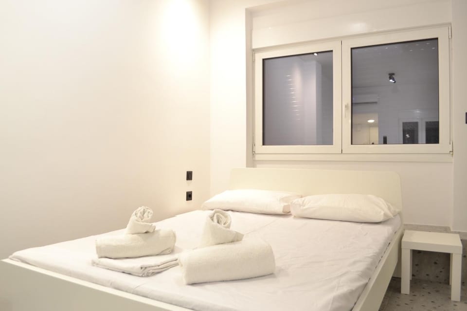 AIOLOS Pagrati Athens Hilton near METRO station Apartment in Athens