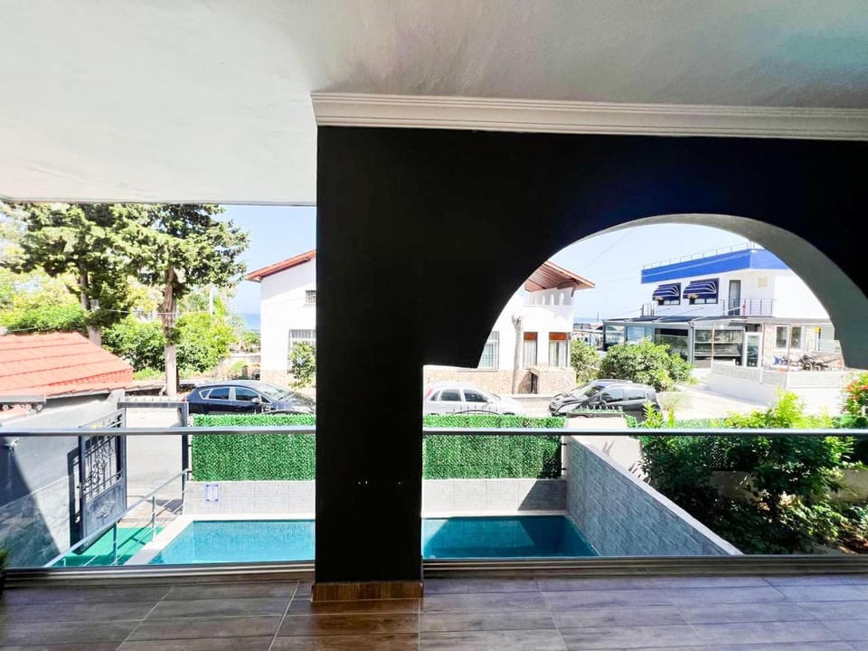 Tripleks Özel Havuzlu Lüks Villa Villa in Mersin