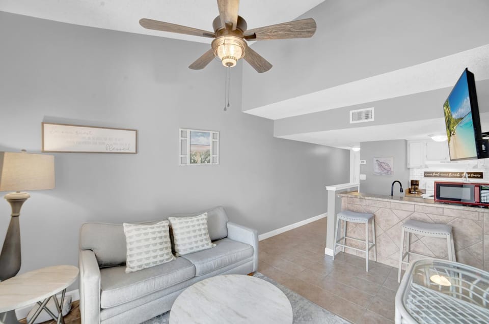 Sugar Beach 356 by Vacation Homes Collection Apartment in Orange Beach