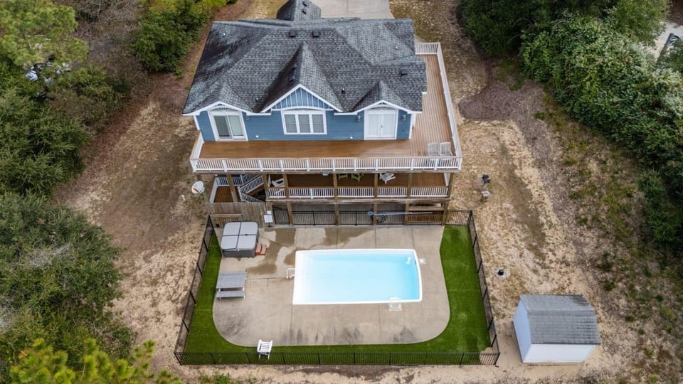 Heavenly Hangout House in Southern Shores