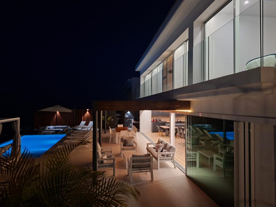 View (from property/room), Pool view, Swimming pool