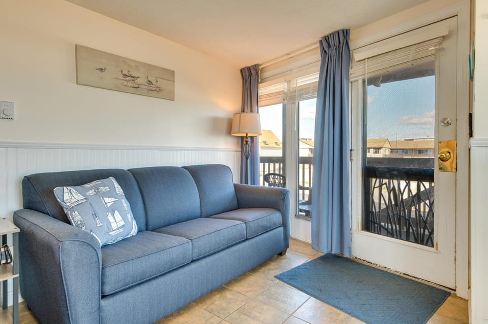 'Beachfront 12' Condo on Old Orchard Beach Apartment in Old Orchard Beach