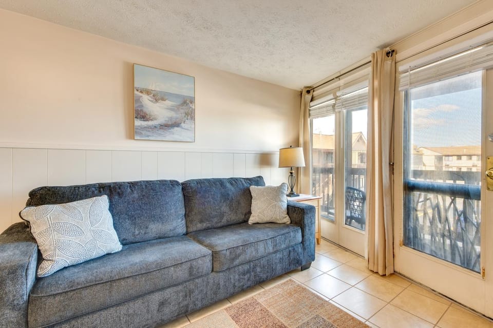 'Beachfront 15' Condo on Old Orchard Beach Apartment in Old Orchard Beach