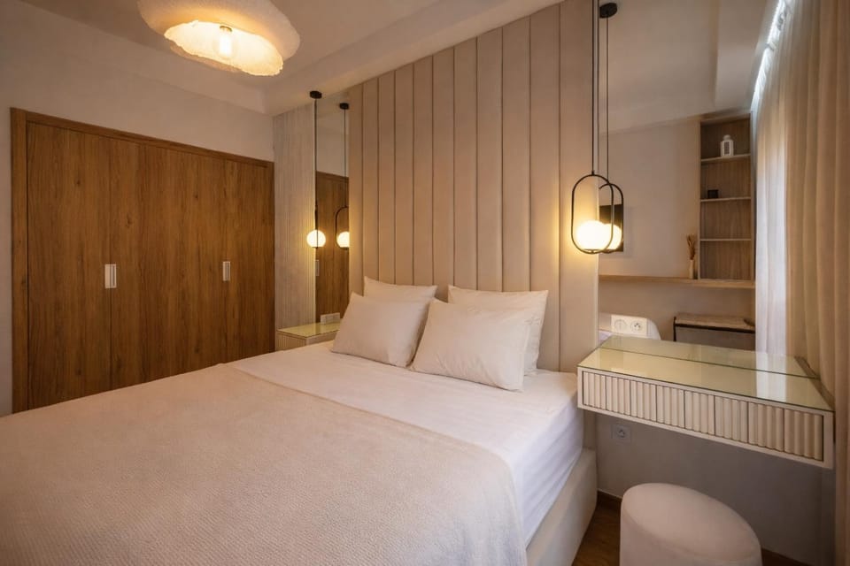 Bed, Photo of the whole room, Bedroom, wardrobe