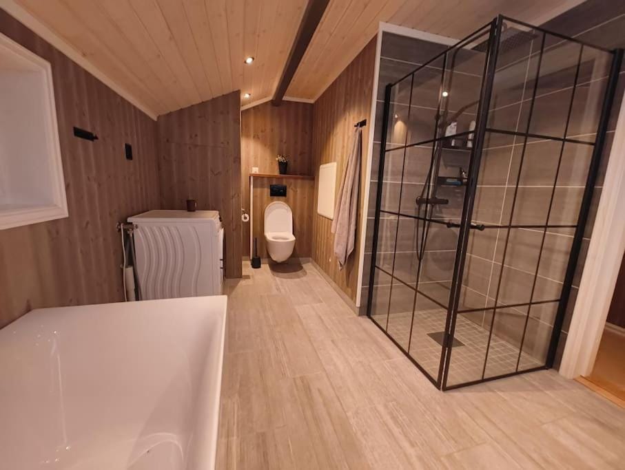 Shower, Bathroom, Bath