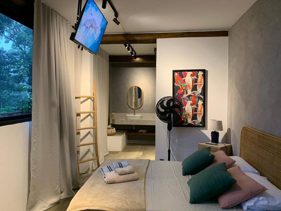 TV and multimedia, Photo of the whole room