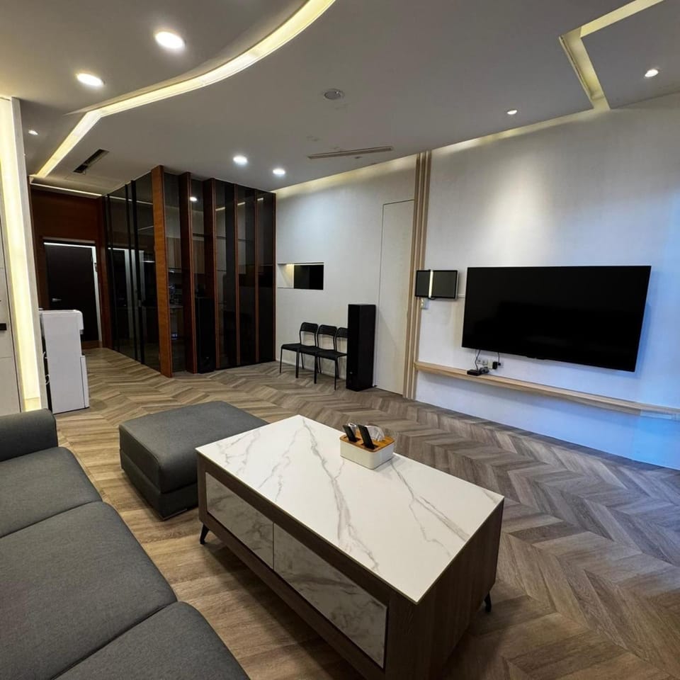 Communal lounge/ TV room, TV and multimedia, Living room, Seating area