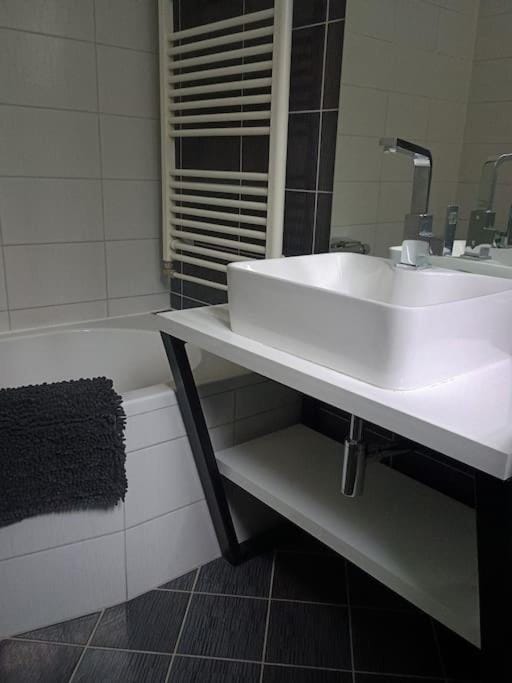 Bathroom, Bath