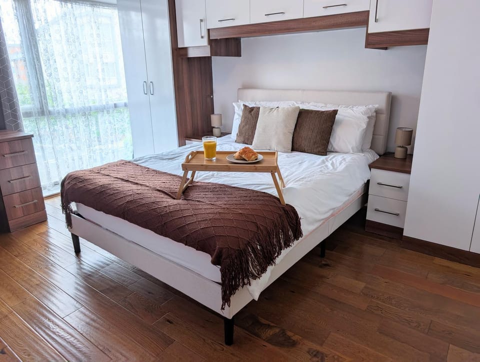 Bed, Photo of the whole room, Bedroom, towels, wardrobe
