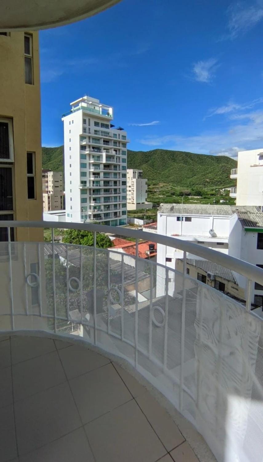 Apartamento en el Rodadero, a cinco minutos caminando de la playa Apartment in Gaira