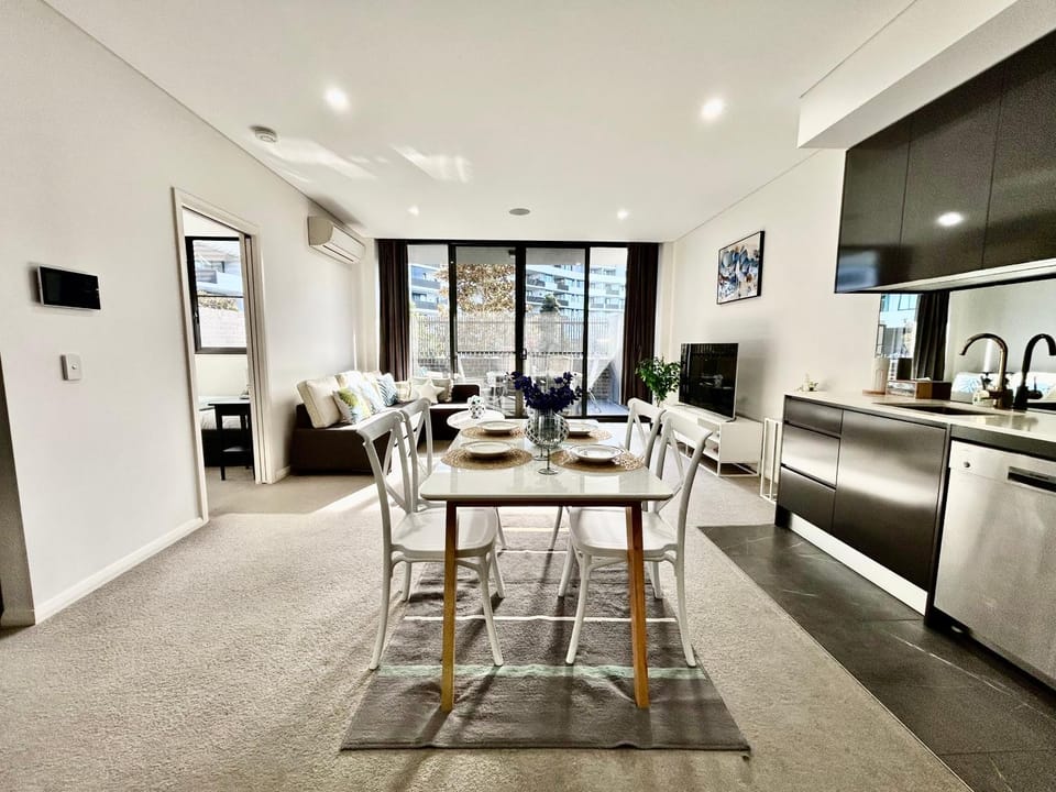 Urban Surf Garden Hideaway Apartment in Sydney