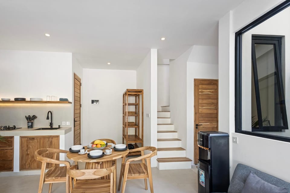 White Residence - Art & Boutique Villas Hotel in North Kuta