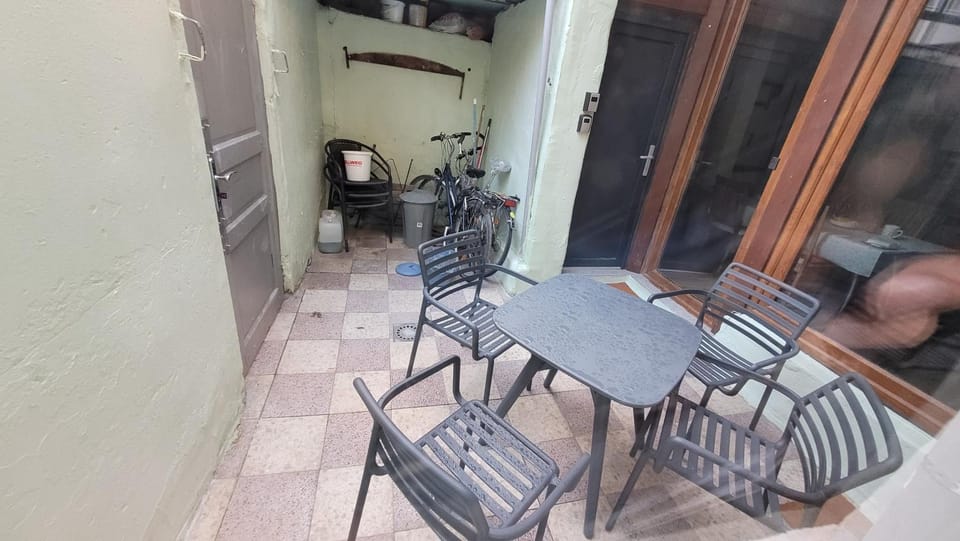 Patio, Balcony/Terrace