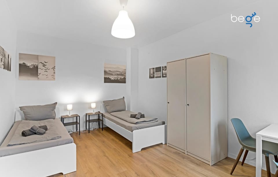 Bed, Photo of the whole room, Bedroom, wardrobe